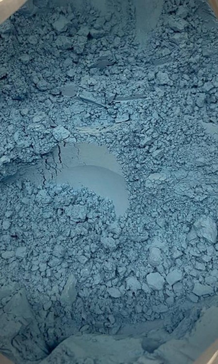 jasnoniebieski pigment.jpeg